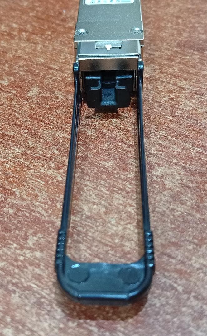 Transceptor Óptico Brocade 57-1000294-02 4x16G QSFP+ SW (HD) 16Gb Fibre Channel Clase 1 — imagen 5