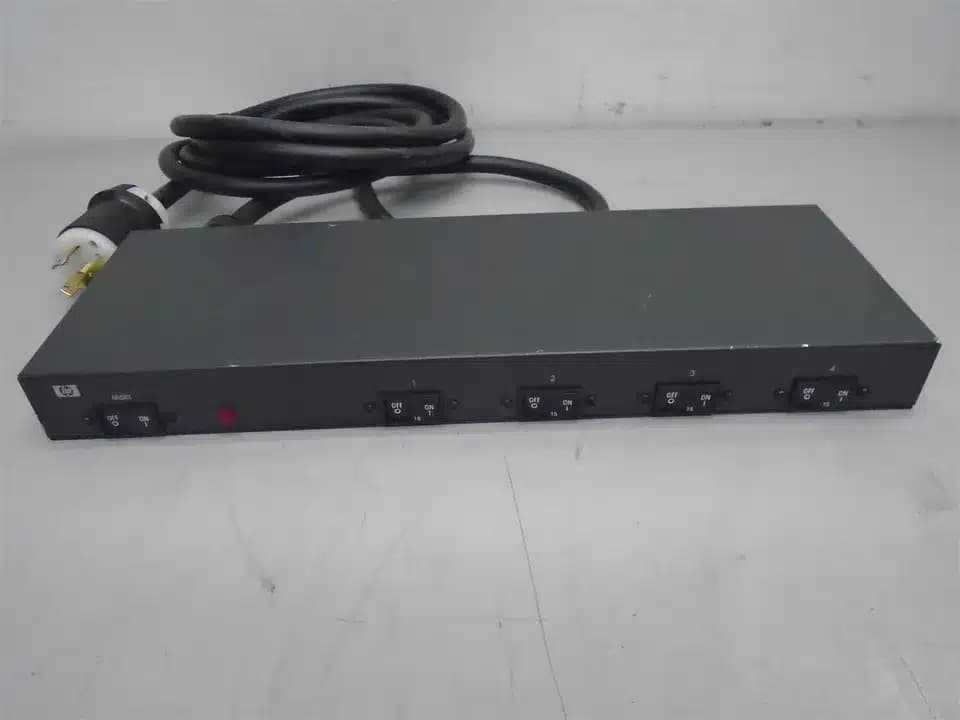 Unidad de Control de PDU Modular HP Serie EO4501 (P/N 228481-002 | de uso — imagen 1