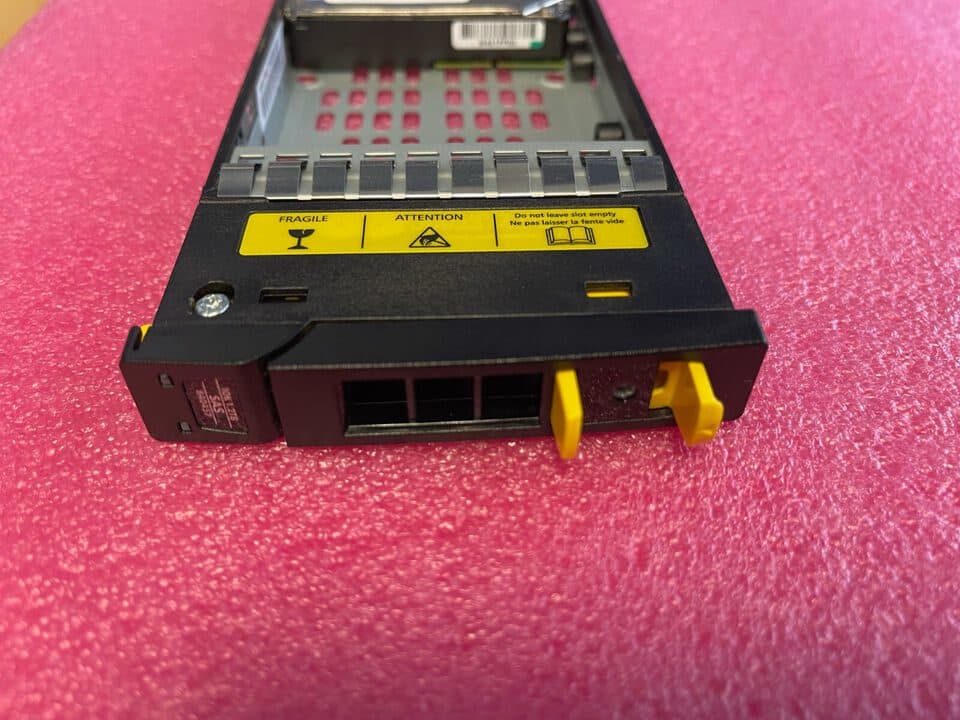 Unidad de disco duro SAS HPE 3PAR 1,2 TB 10 k con bandeja STHB1200S5xeN010 791436-003 843443-001 — imagen 3