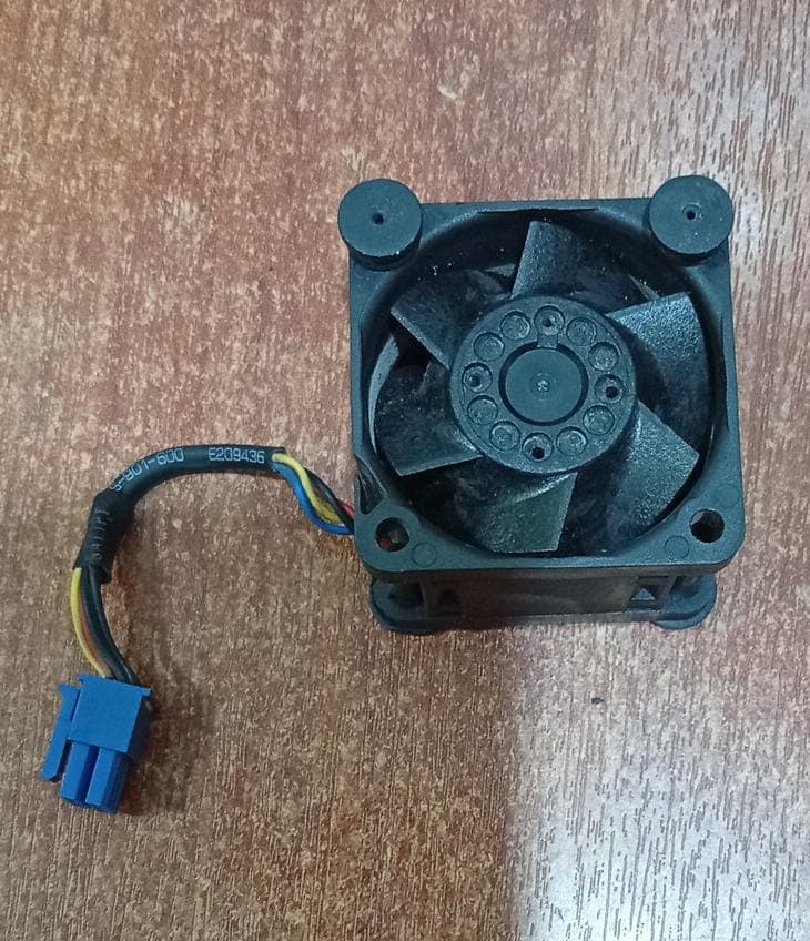 Ventilador Delta Electronics PFB0412EN‐E DC 12V 4.0A 40×40×28 mm – Usado — imagen 3