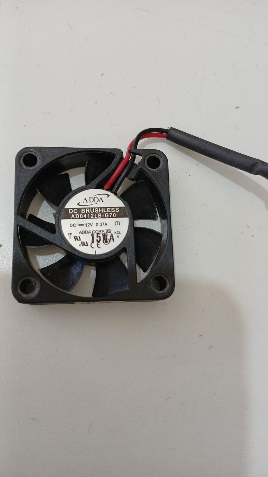 Ventilador DC AD0412LB-G70 | 12V 0.07A | 4cm x 4cm 1cm |Compacto y Silencioso — imagen 1