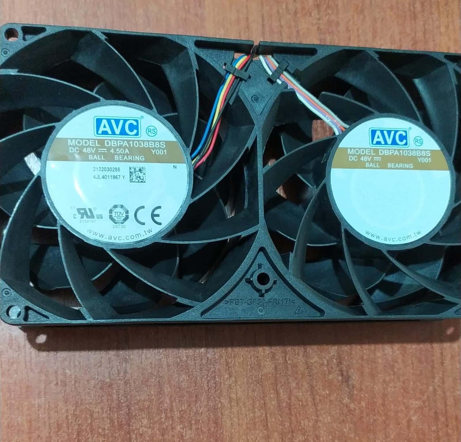 Ventilador Industrial AVC DBPA1038B8S 48V 4.50A (Para Servidores/Equipos de Alto Desempeño) — imagen 2