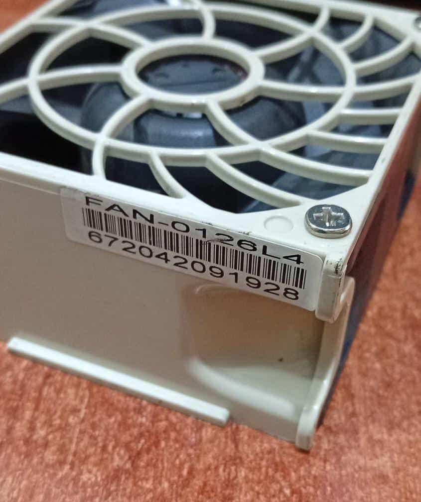 Ventilador Nidec UltraFlo V80EEE12BHA5-57 12V DC 0.6A — Seminuevo — imagen 2