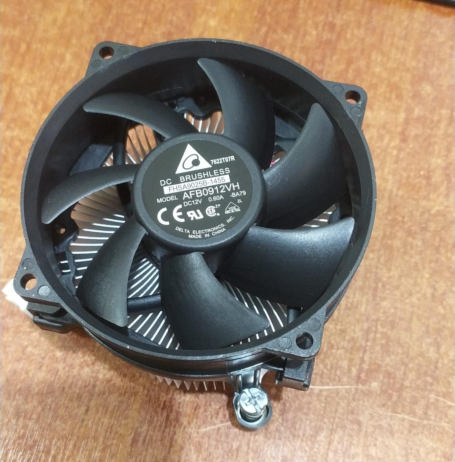 Ventilador y Disipador Térmico con Escobillas de Corriente Continua | DC BRUSHLESS | AFB0912VH | FHSA9025B-1455 | 12V 0.06A