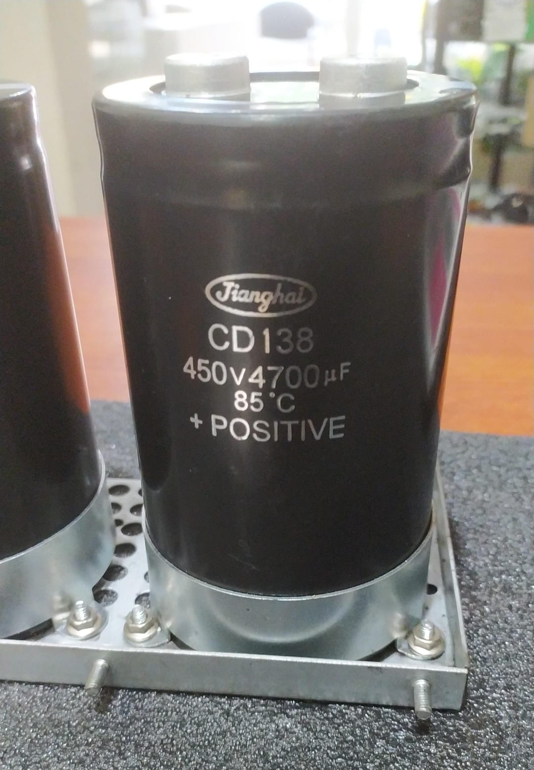 Capacitor / Condensador | JIANGAI | CD138 | 450V 4700uF | 85°C | +POSITIVE - Image 4