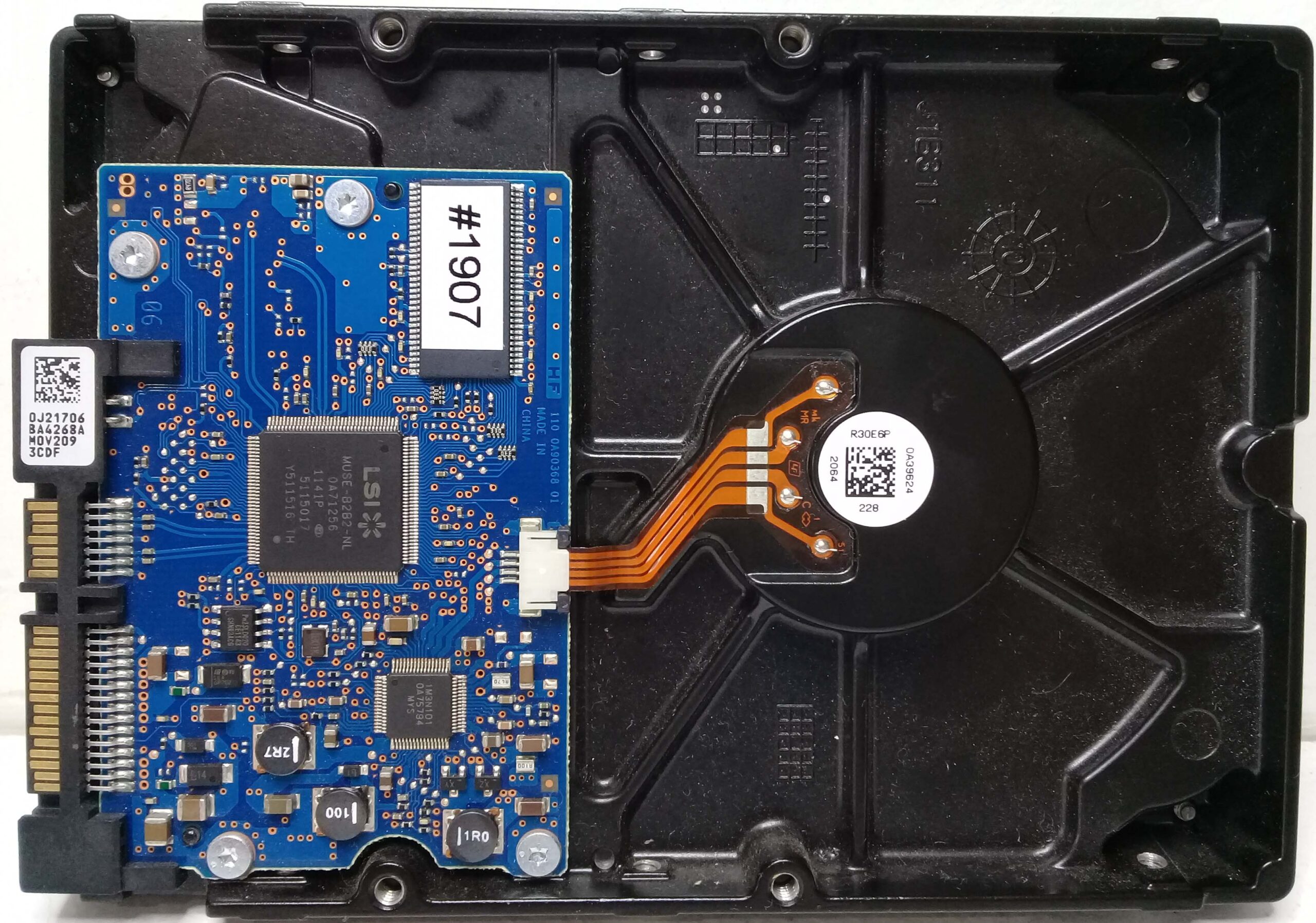 Disco Duro Interno Hitachi HUA722010CLA330 1TB 7200RPM SATA 3Gb/s 3.5" – Enterprise Class - Image 2