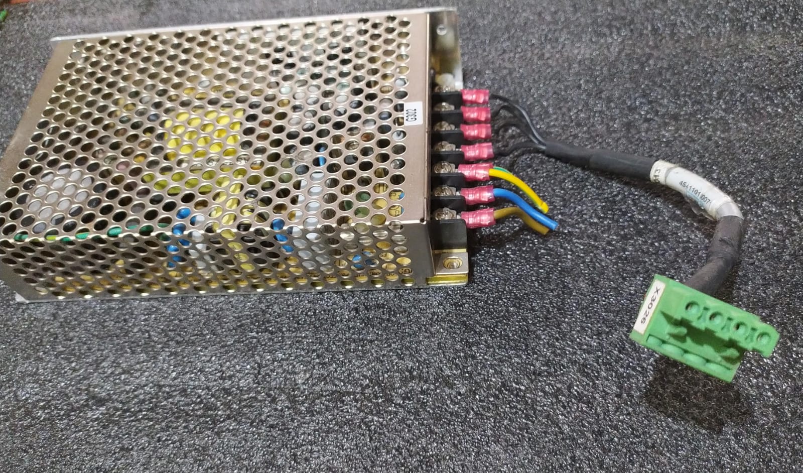 Fuente de Poder Mean Well T‑60B, Triple Salida - Compatible con Automatización, CNC, PLC - Image 3