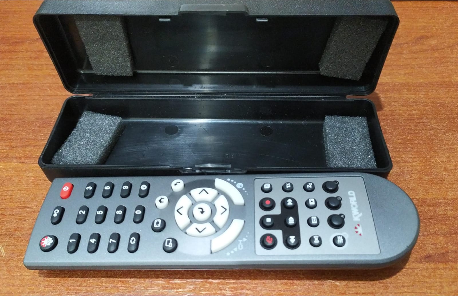 Control Remoto KWORLD UM4 – Compatible con DVBT210SE