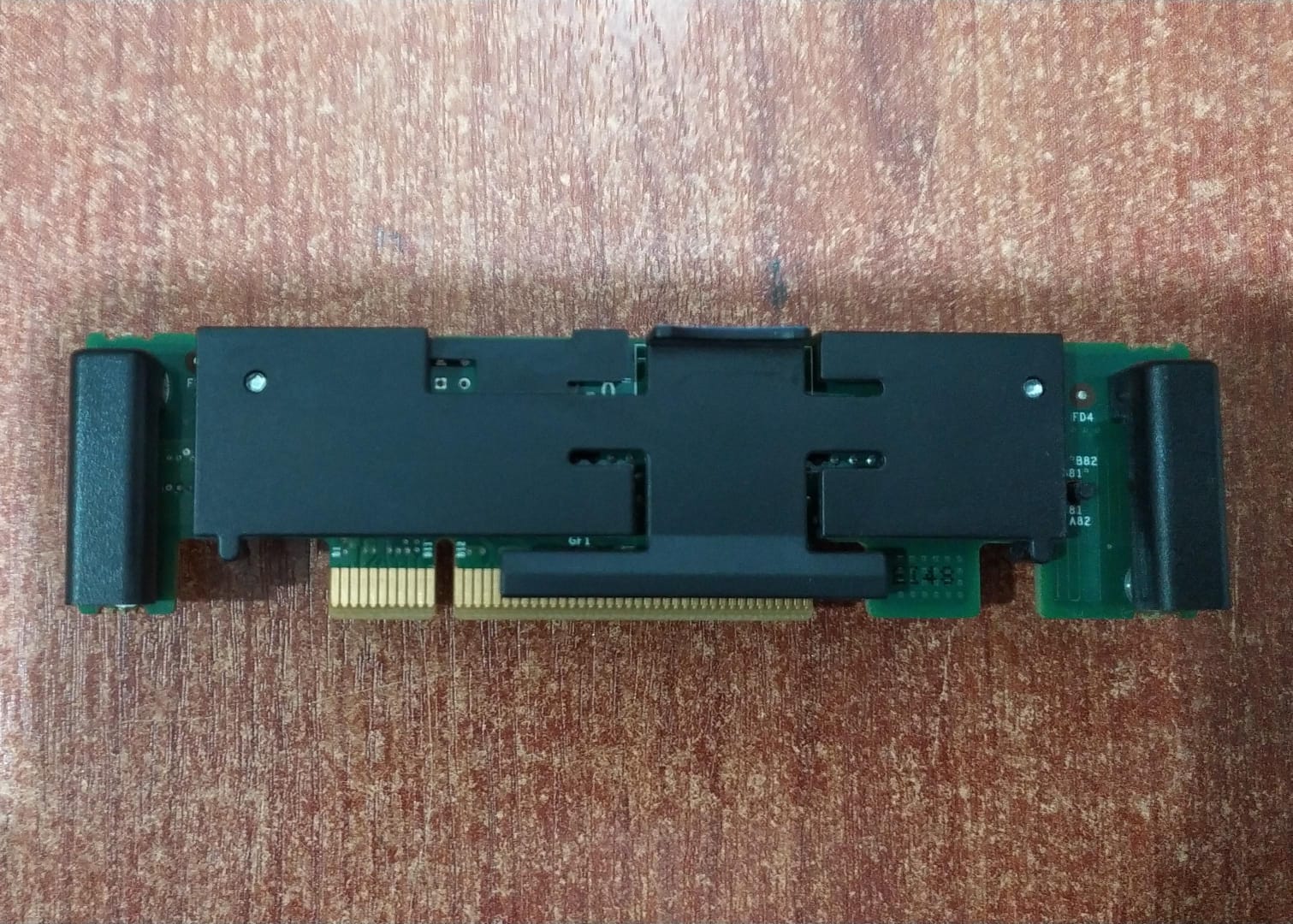 Riser PCIe Dell 0N357K PowerEdge R310 – Seminuevo – Expansión x8/x16 - Image 2
