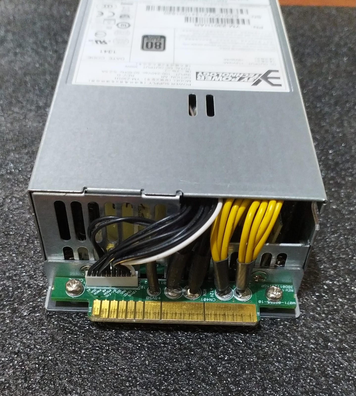 Fuente de Poder 3Y POWER YM-2301H 300W 80 PLUS SILVER para Servidores 1U RACK Compatible - Image 3