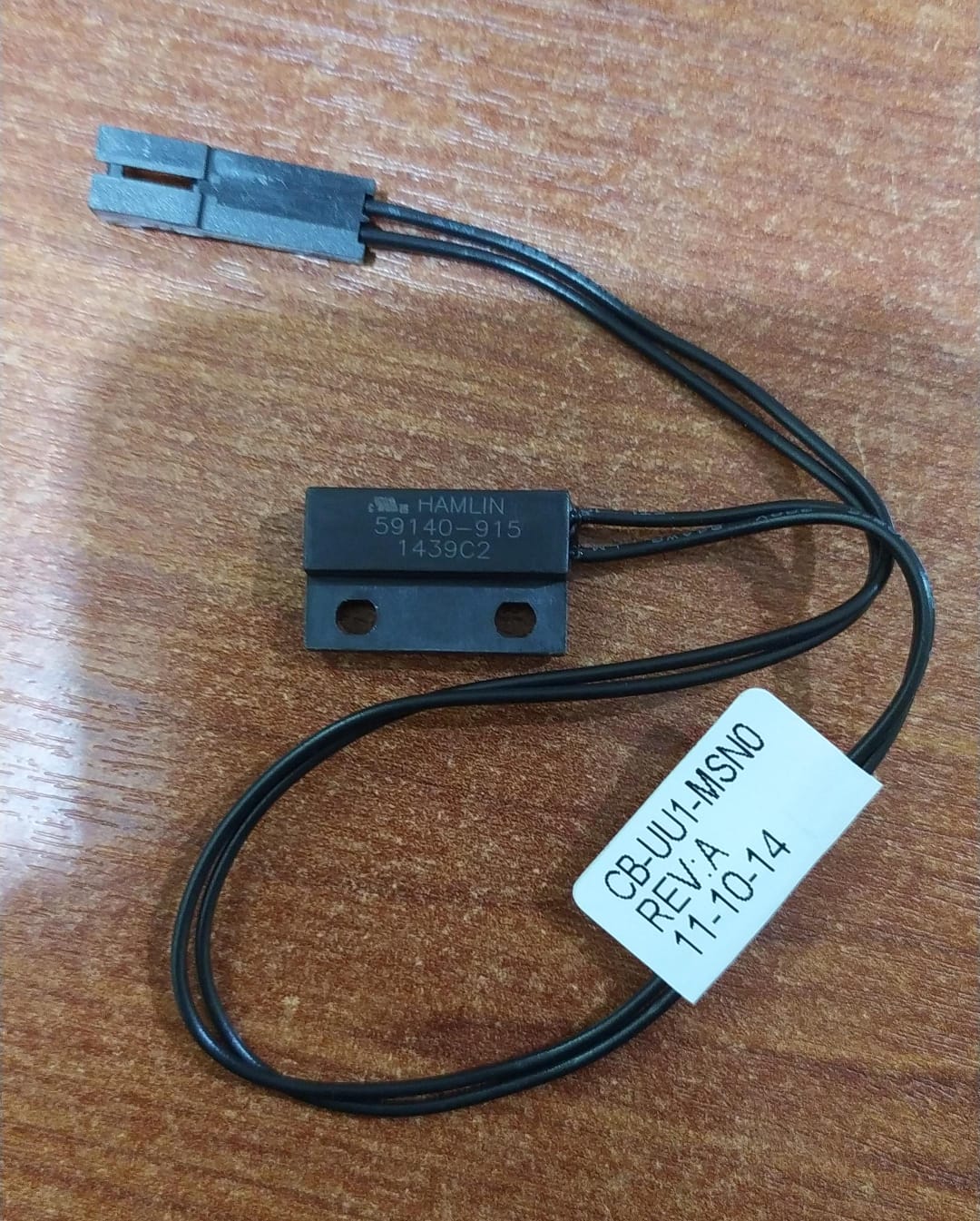 Sensor magnético Hamlin 59140‑915 (reed SPST‑NO) + imán 57140‑000, montaje flange - Image 4