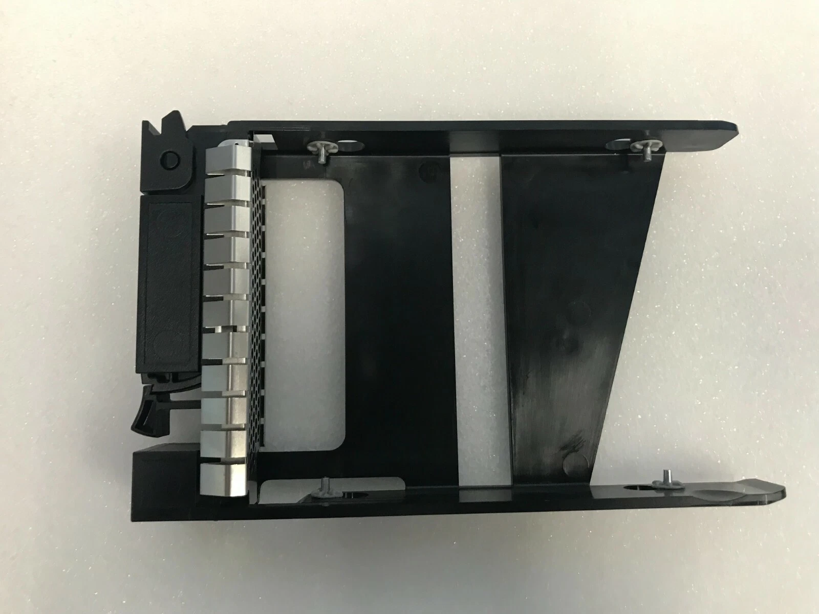 BANDEJA DISCO DURO HP 2TA10-01 SEMINUEVA ORIGINAL (ML110 G7 / ML100 G7) - Image 2