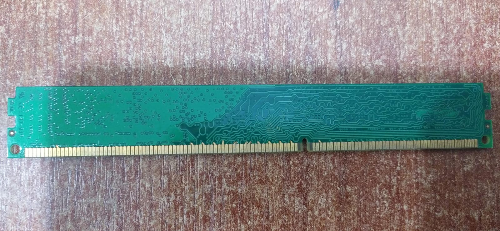 Memoria RAM Kingston KVR1333D3S8N9/2G 2GB DDR3 1333MHz 1.5V Seminueva Compatible Escritorio - Image 2