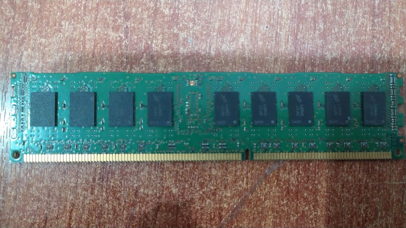 Memoria RAM Micron MT18JSF25672PDZ-1G4F1DD 2GB DDR3-1333 ECC Registered (Para Servidores) - Image 2