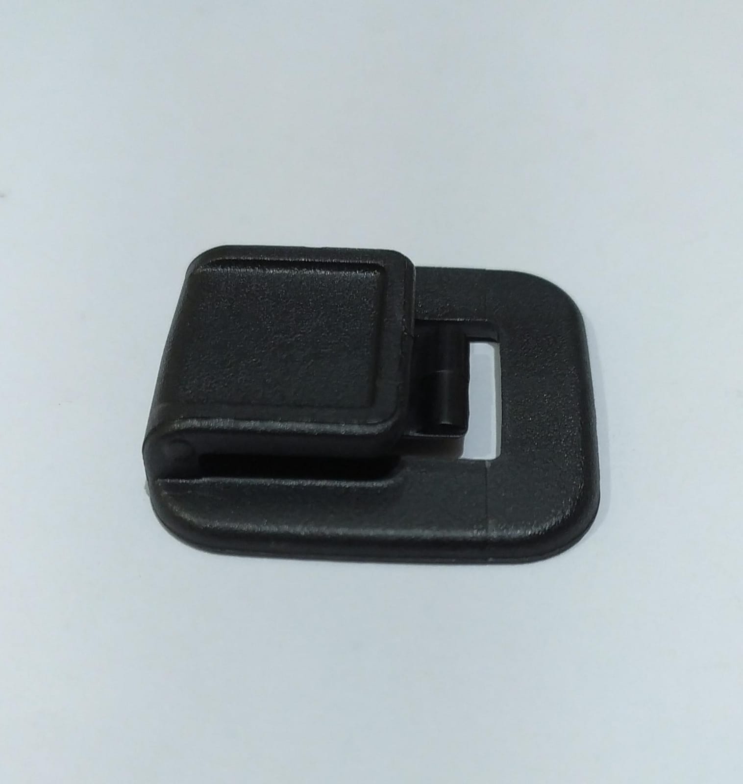 Clip de Seguro tipo gancho para control remoto de auto