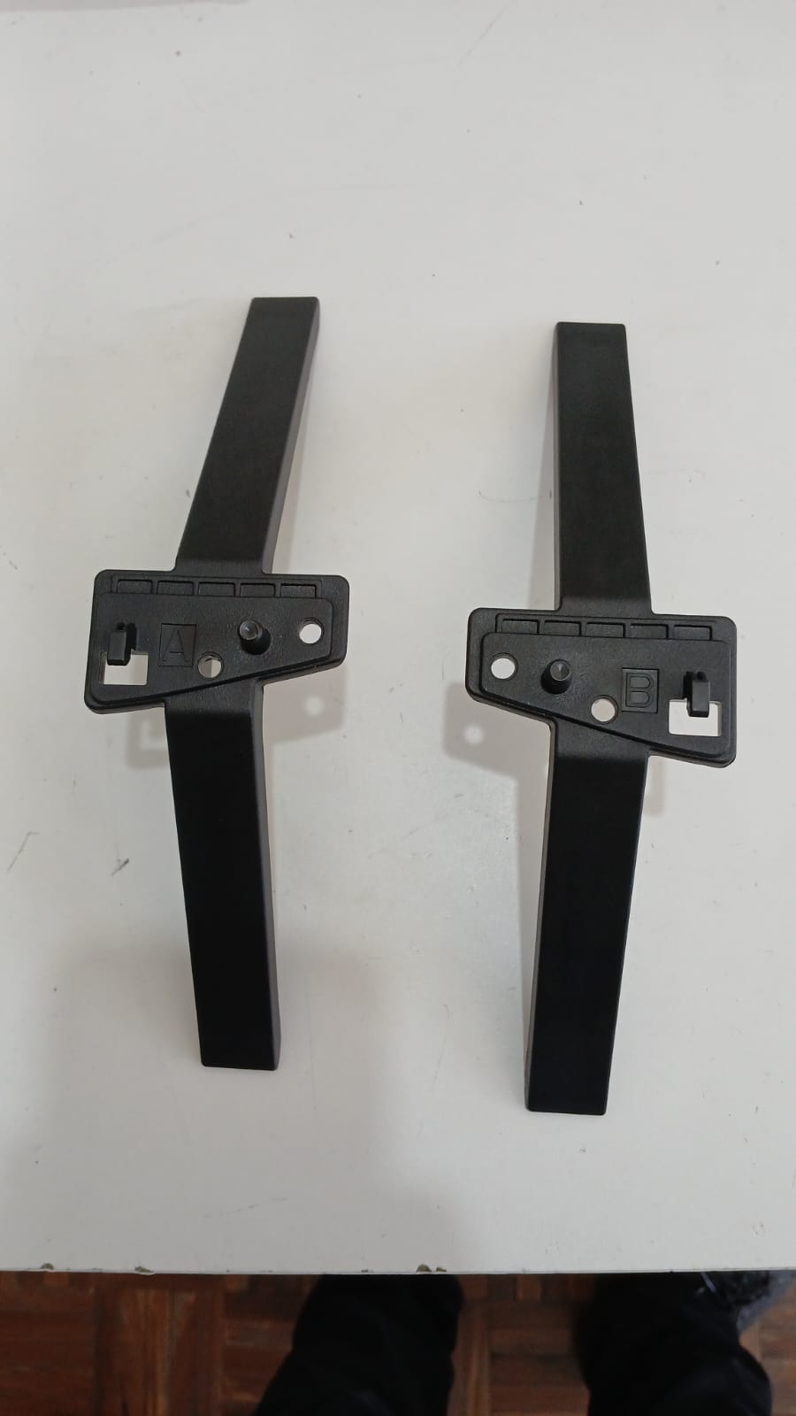 Patas de TV LG 55″ UR7800PSB – OEM nuevas selladas – Incluyen manual – LG 55UR7800PSB y similares - Image 7