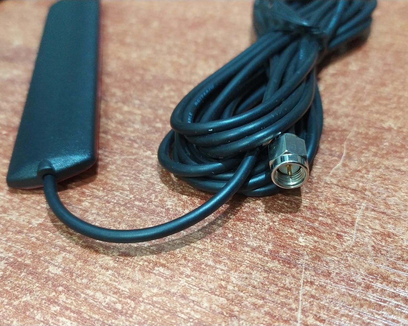 Antena Adhesiva 4G LTE GSM GPRS – 2.5 dBi – SMA macho 3 m – Compatible con todas las redes móviles - Image 2