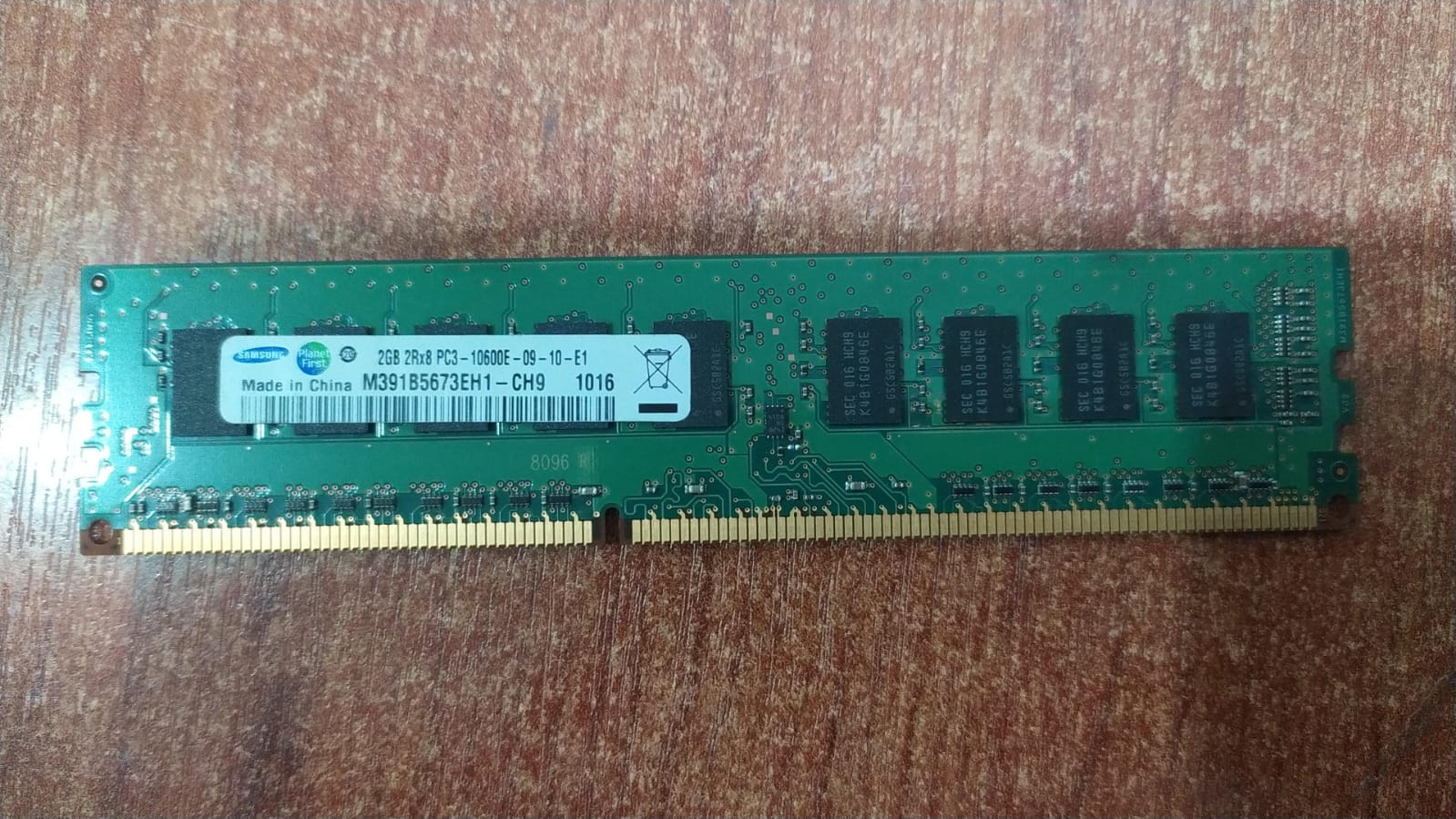 Memoria RAM Samsung M391B5673EH1-CH9 2GB ECC PC3-10600E 1333MHz (2Rx8) Para Servidores