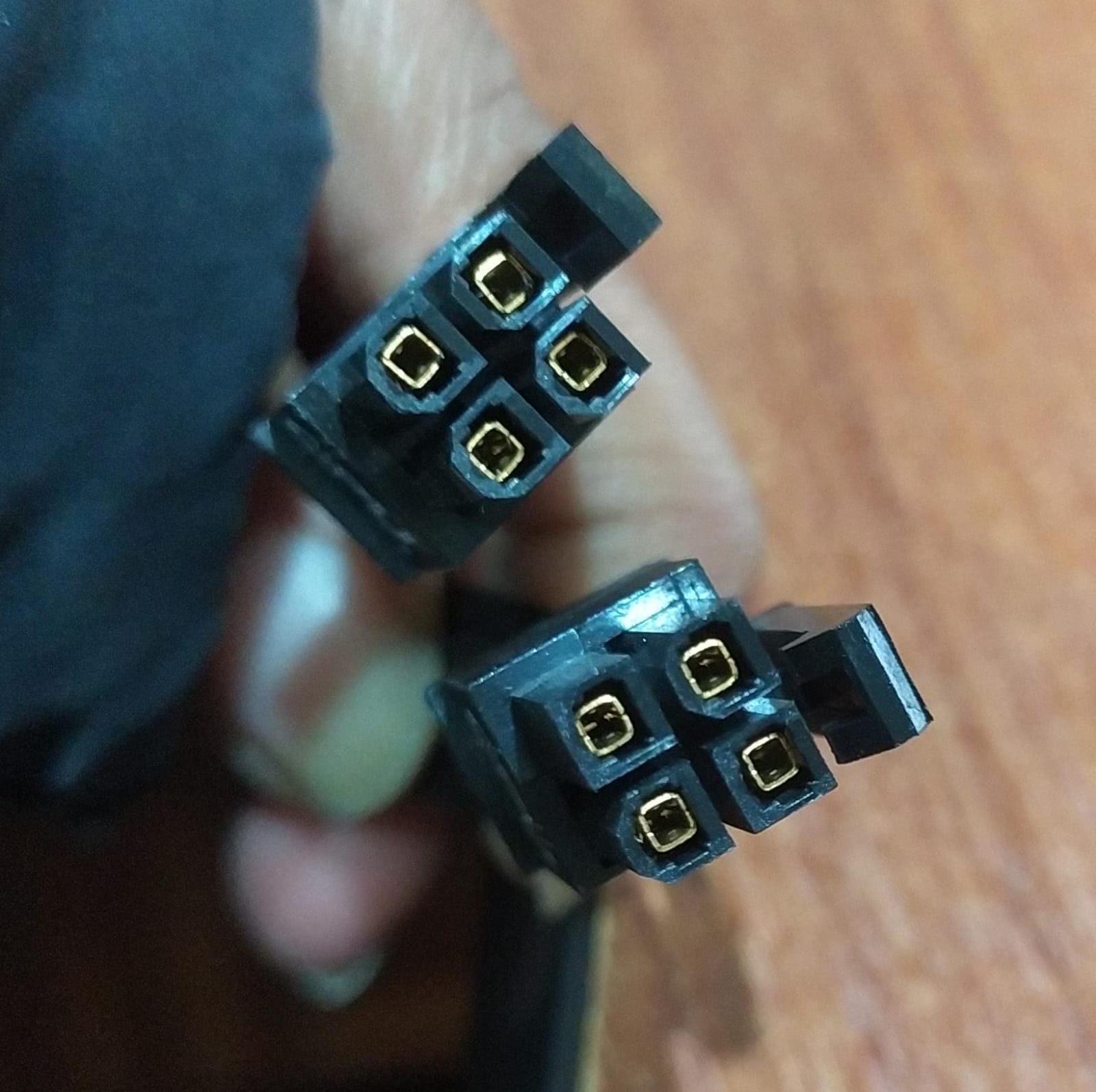 Cable alimentación PCIe 8 pines a 2×(4+4) pines – Modular – Nuevo – CPU EPS - Image 2