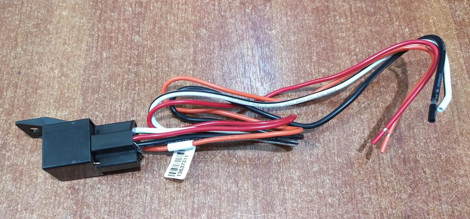 Relé Automotriz Song Ghuan 896-1CH-D1 con Arnés de 4 Cables AWG14 / para Sistemas Eléctricos