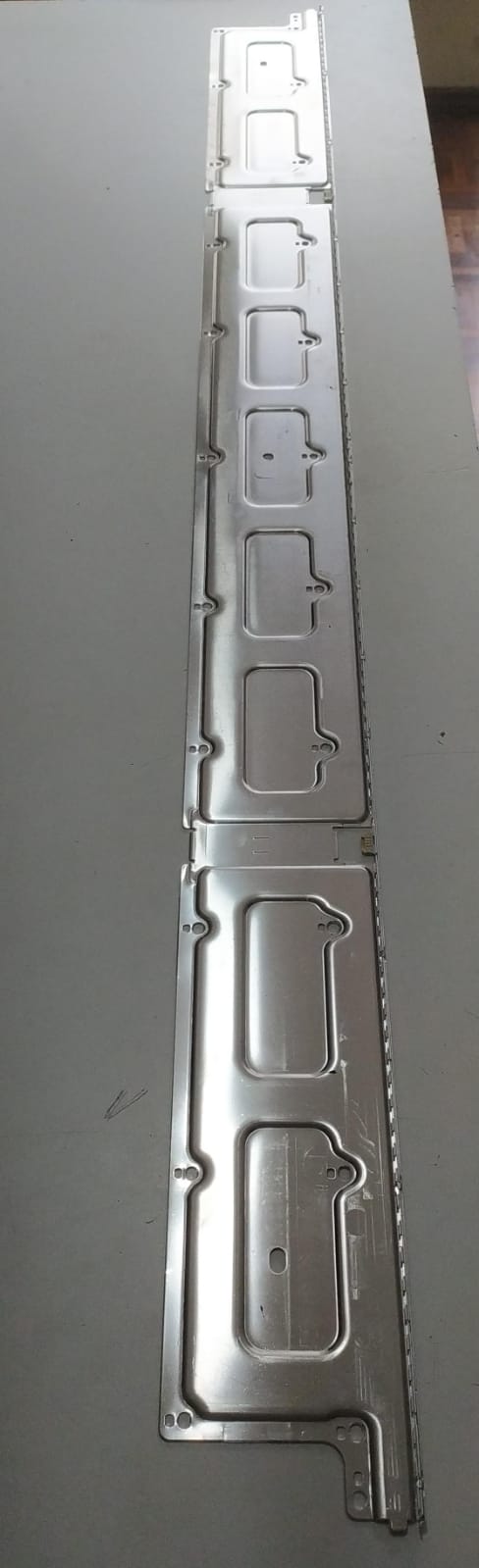 Bracket-LED PCB Samsung UN65NU7100PCZE (BN61-15486A) – Placa de Retroiluminación LED para TV 65" - Image 2