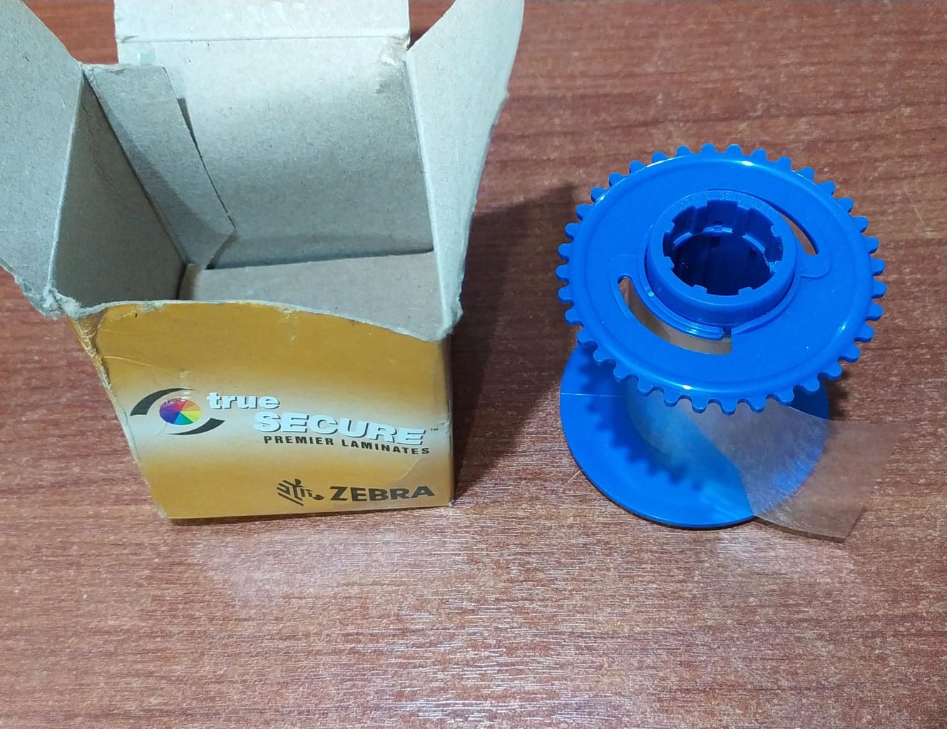 Lámina Zebra True Secure 1 mil Holográfica “Eagle” para ZXP Series 7 (Top – 750 impresiones)