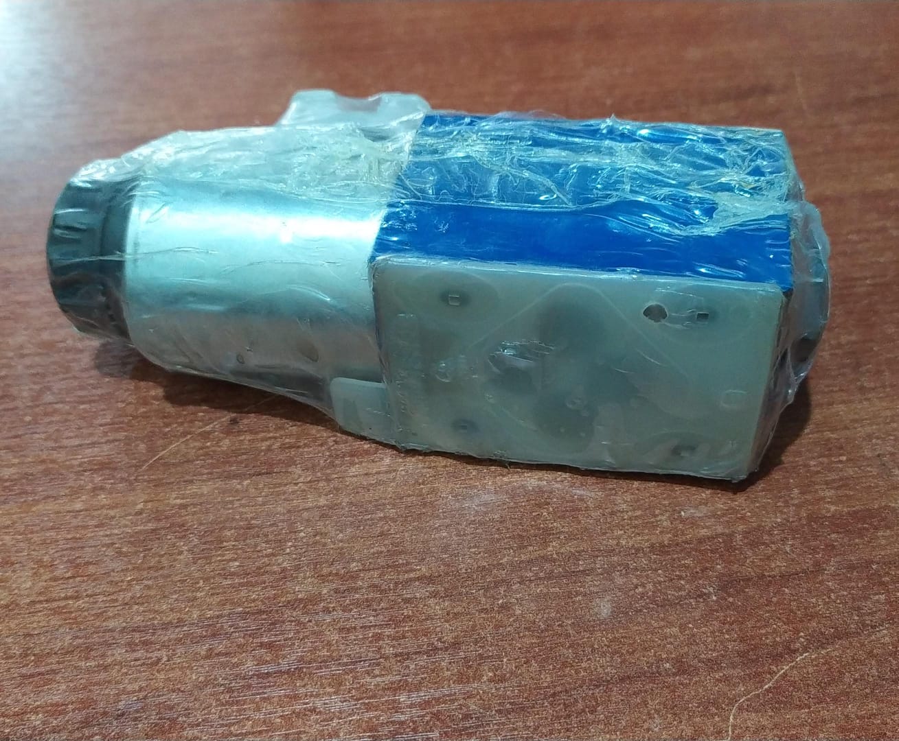 Válvula direccional solenoide Rexroth 4WE6 JB 6X/E G24 N9K4 (tamaño 6) para sistemas hidráulicos - Image 5