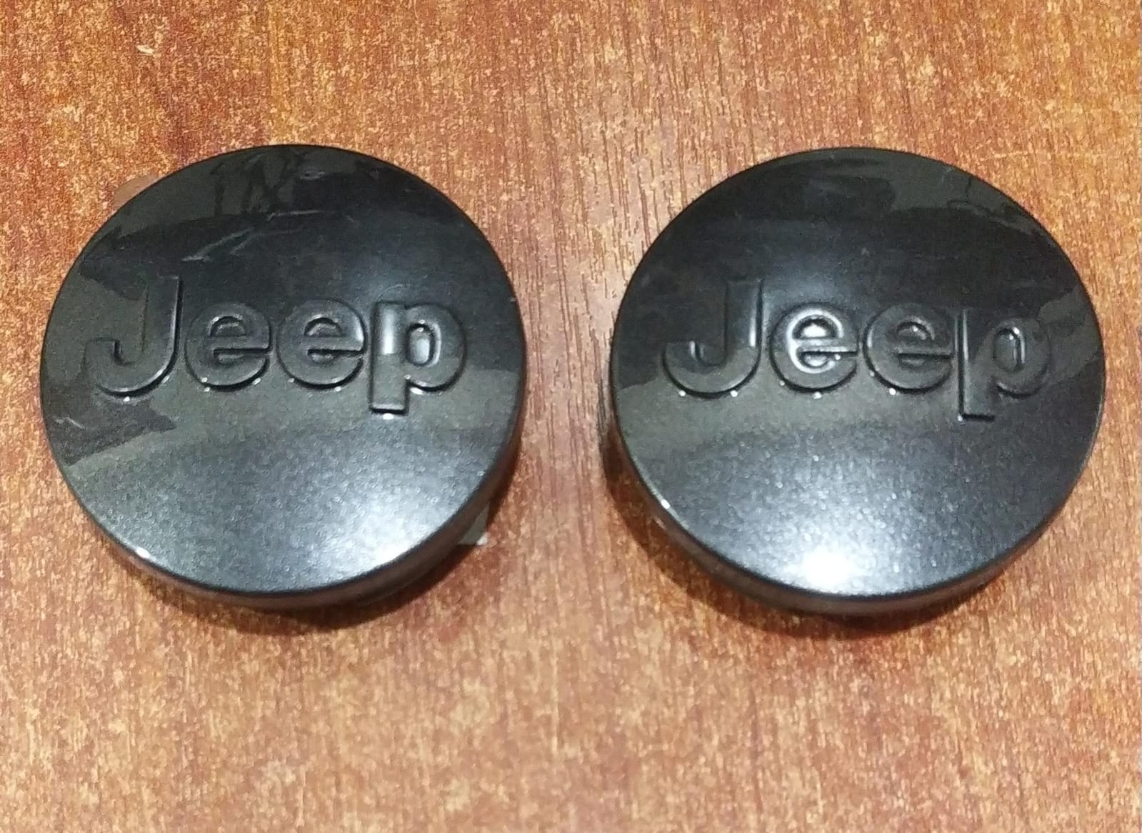 2 Tapacubos Central Jeep Mopar OEM 60651915 Negro Brillante (para Commander, Compass, etc)