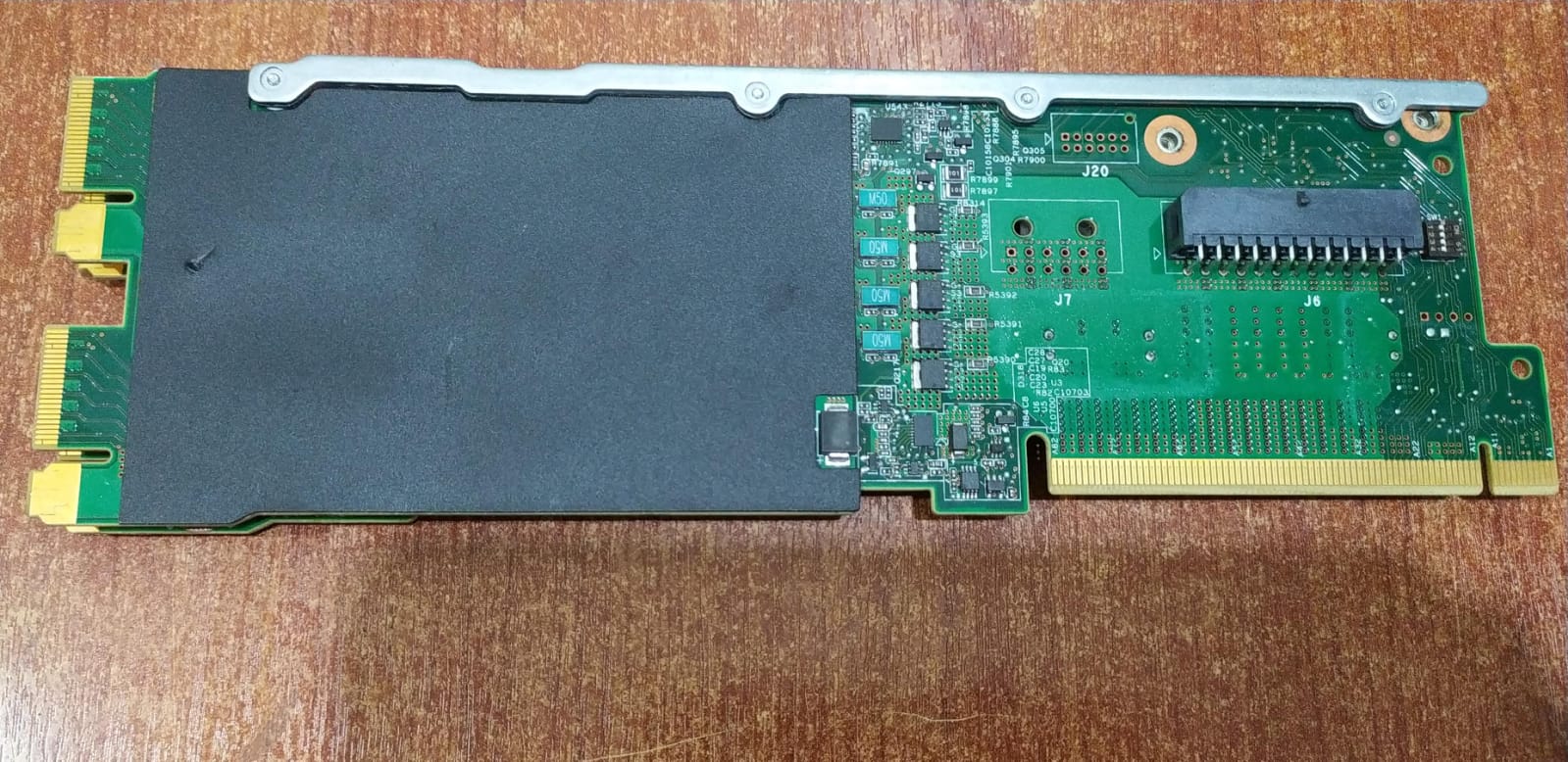 Placa Bayonet HP/HPE XL190r Gen9 – SP# 811225‑001 – Seminueva - Image 2