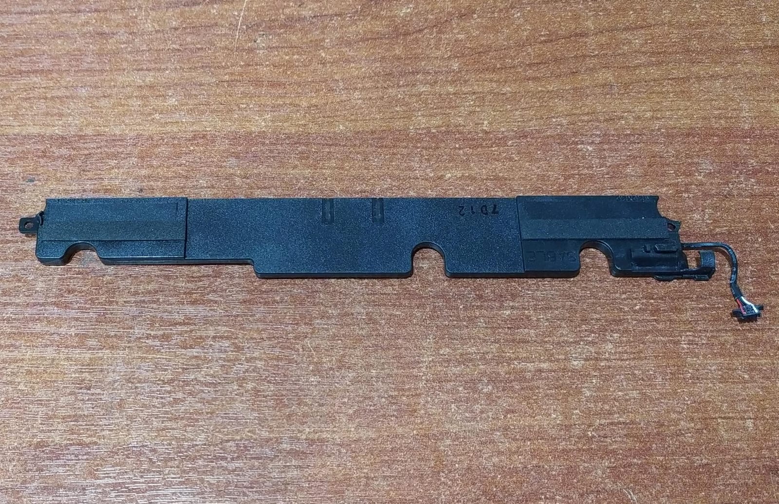 Parlantes Internos HP Pavilion 15-AU / 15-AW / 15-CC (P35999) Repuesto Original - Image 2