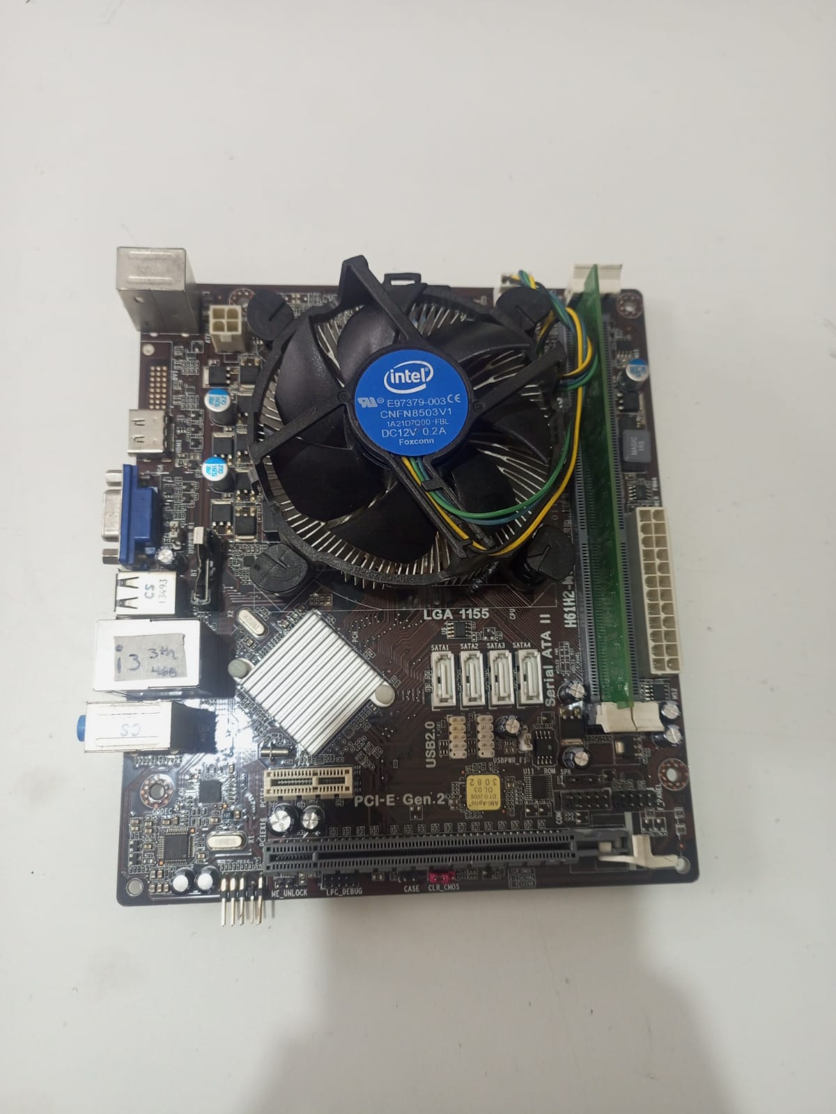 Placa ECS H61H2‑MV con i3 (3ª Gen) + 4 GB RAM – ideal para PCs compactos