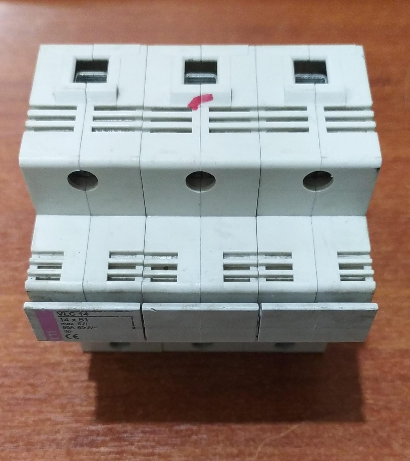 Porta-fusibles ETI VLC 14 3P 50 A 690 V para fusibles cilíndricos 14×51 - Image 4