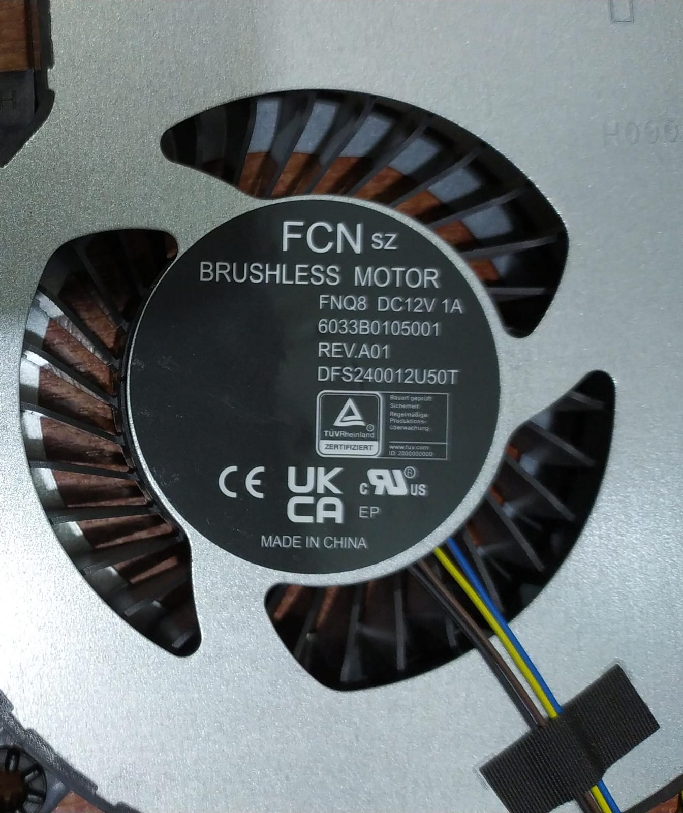 Ventilador (Fan Laptop) tipo blower (FCN / DFS240012U50T) Seminuevo - Image 3