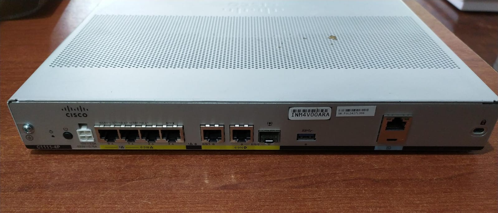 Router Cisco C1111-4P ISR 1100 Series 4 Puertos Gigabit Usado Para Redes Empresariales - Image 2