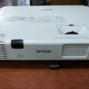 Proyector Epson PowerLite 1960 XGA 5000 lúmenes – Ideal para reuniones y aulas
