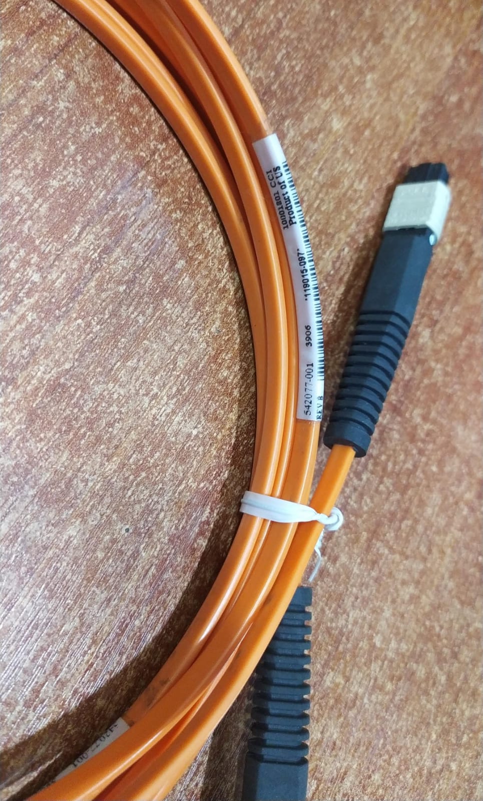 Cable fibra óptica multimodo MPO/MTP 13 fibras 50/125 µm 5 m OFNR – seminuevo - Image 2