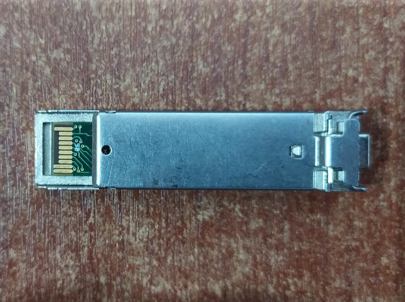 Transceptor óptico SFP Finisar FTRJ8524P2BNV 850 nm 4× Fibre Channel – Seminuevo - Image 2