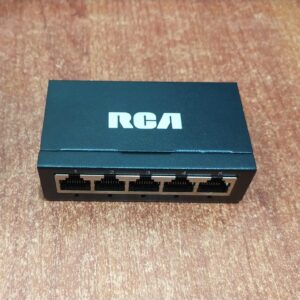 Switch RCA GS105T 5 Puertos Gigabit (10/100/1000 Mbps) – Plug‑and‑Play, Metal / Escritorio o Pared