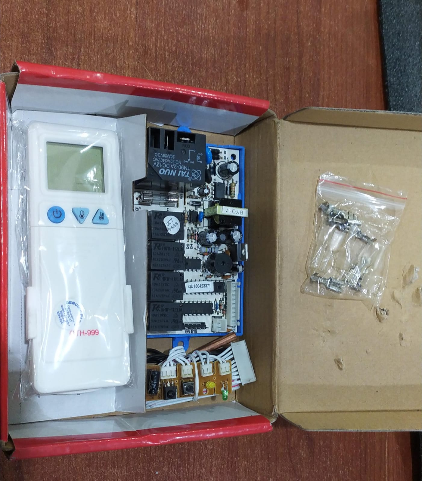 Tarjeta Universal QTH‑999 para Minisplit 110‑220V – Control Remoto Incluido - Image 2