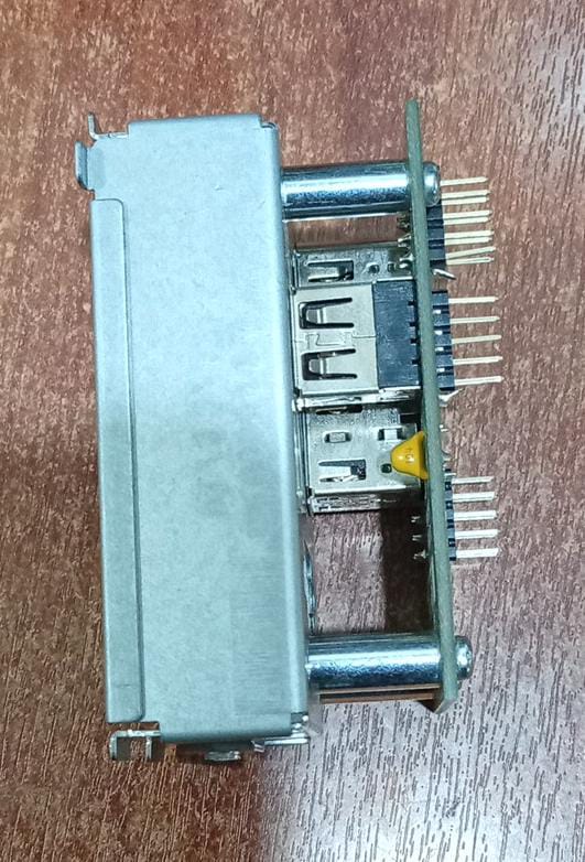 Módulo USB múltiple San Shing BM6945‑01C | Panel 4 puertos I/O usado - Image 2