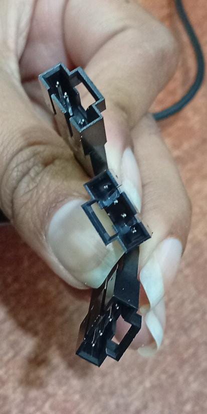 Cable Splitter 1→3 Ventiladores PC 3‑pin/4‑pin (Y‑Cable) – para placas base - Image 3