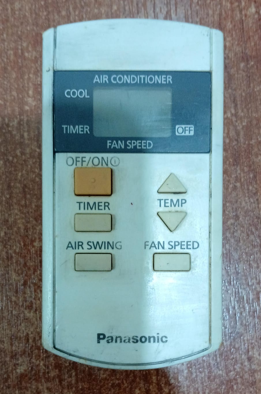 Control remoto Panasonic A75C3733 aire acondicionado (usado, sin tapa de batería) - Image 2