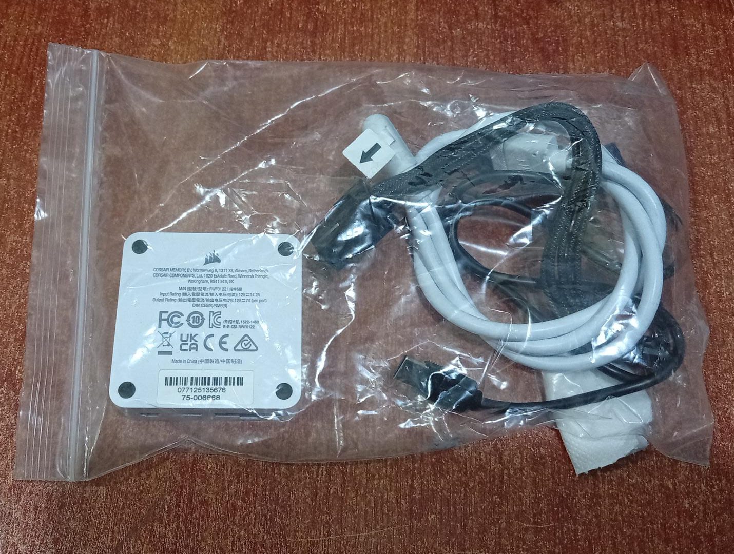 Controladora de Ventiladores Corsair iCUE LINK System Hub RWF0122 (Blanco) - Image 3