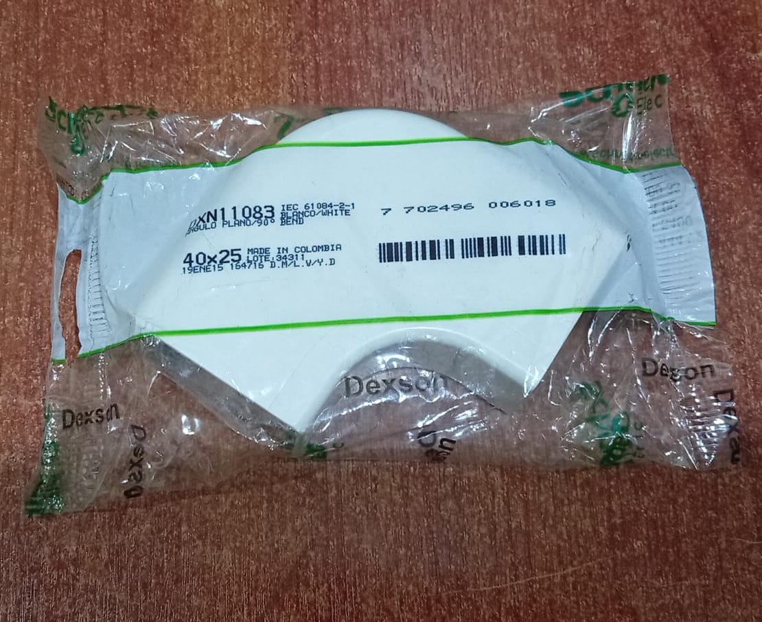 Ángulo Plano 90° Dexson Schneider Electric DXN11083 Blanco para Canaleta 40×25 mm – Nuevo