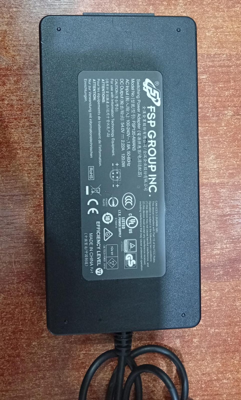 Adaptador de corriente FSP Group FSP120-AWAN3 54V 2.22A 120W conector 4 pines DIN - Image 2