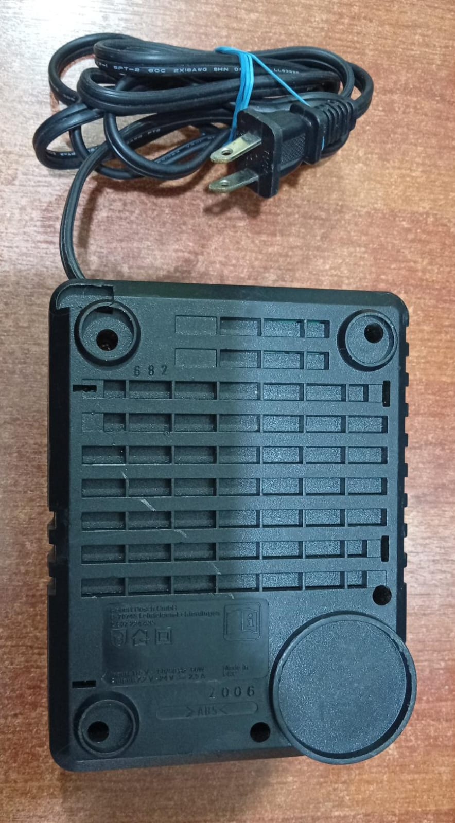 Cargador Bosch AL 2425 DV 7,2‑24 V 2,5 A Multivolt – usado (original Bosch) - Image 3