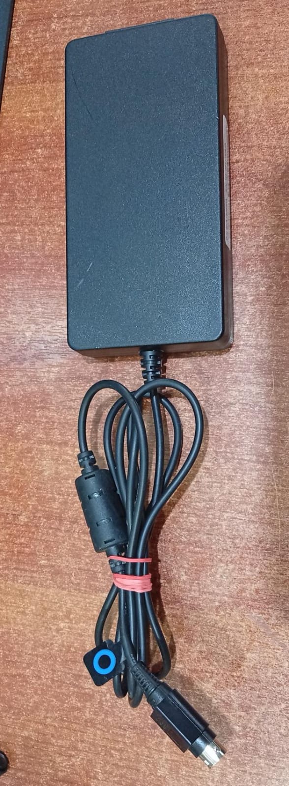 Adaptador de corriente FSP Group FSP120-AWAN3 54V 2.22A 120W conector 4 pines DIN - Image 4