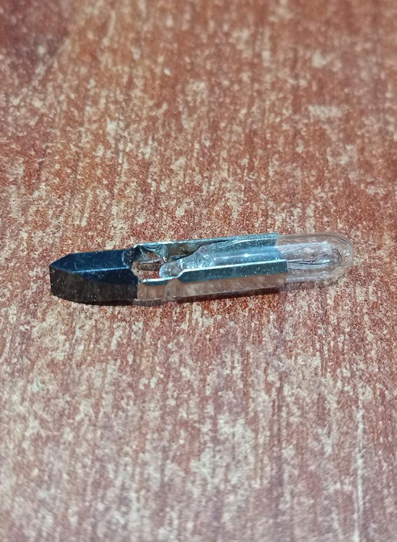 Paquete 3unidades Foco Bulbo T1.5 (Midget Groove) 12 V 40 mA (0,48W) Miniatura para Tablero - Image 2