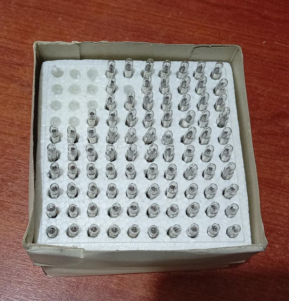 Paquete 3unidades Foco Bulbo T1.5 (Midget Groove) 12 V 40 mA (0,48W) Miniatura para Tablero