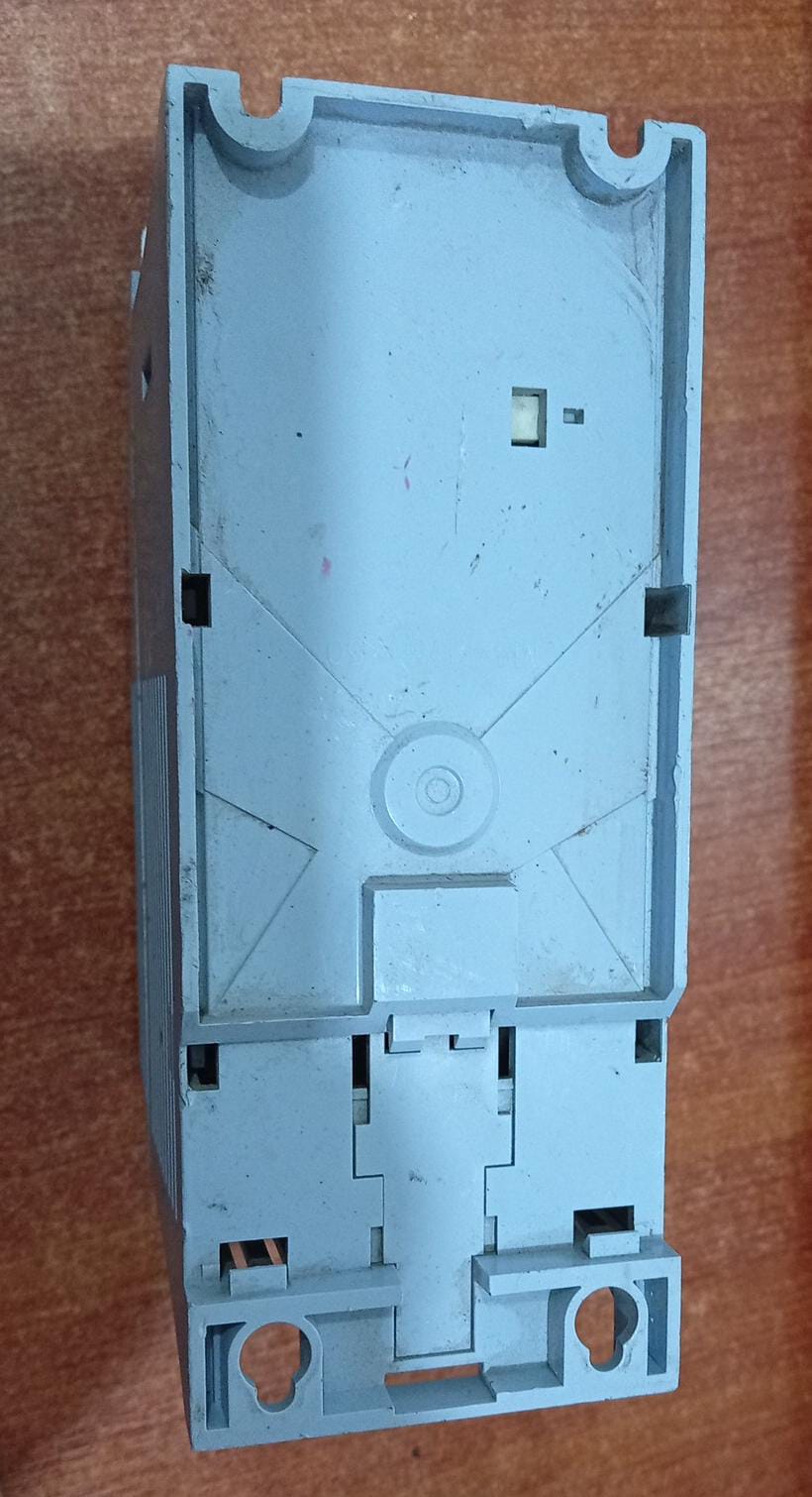 Variador de Frecuencia WEG CFW500A02P6S2NB20H00 0.75 HP 200‑240 V 2.6A Usado - Image 3